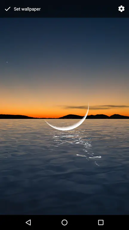 Moon Over Water Live Wallpaper Screenshot 2